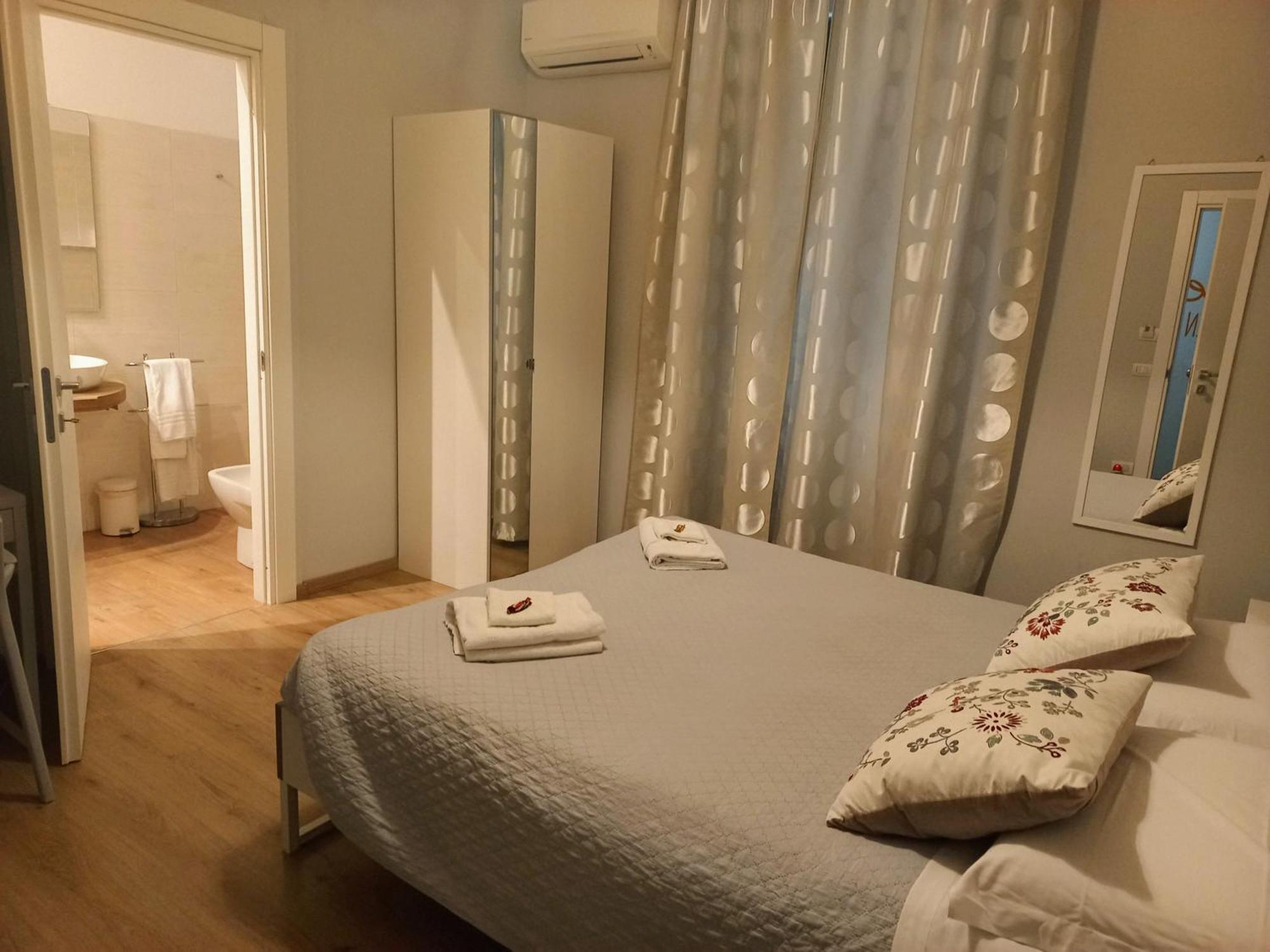 Timeline Porto Tourist La Spezia Otel Oda fotoğraf